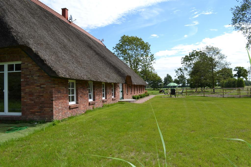 Ferienwohnung Suderfeld ブラケ エクステリア 写真