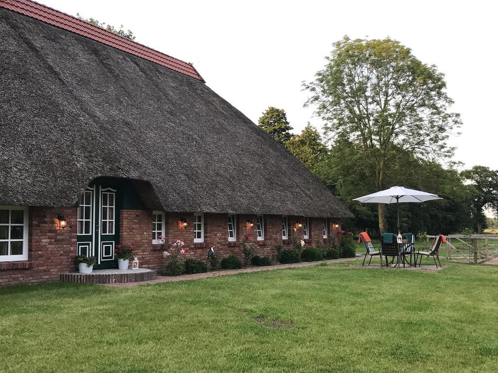 Ferienwohnung Suderfeld ブラケ エクステリア 写真